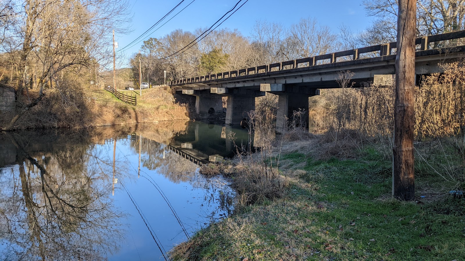 Cedar Creek RV Park & Outdoor Center