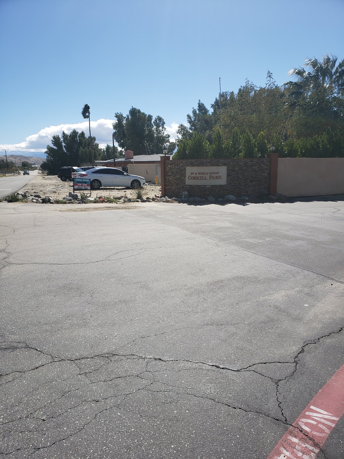 Desert Oasis Mobile Home & RV Resort