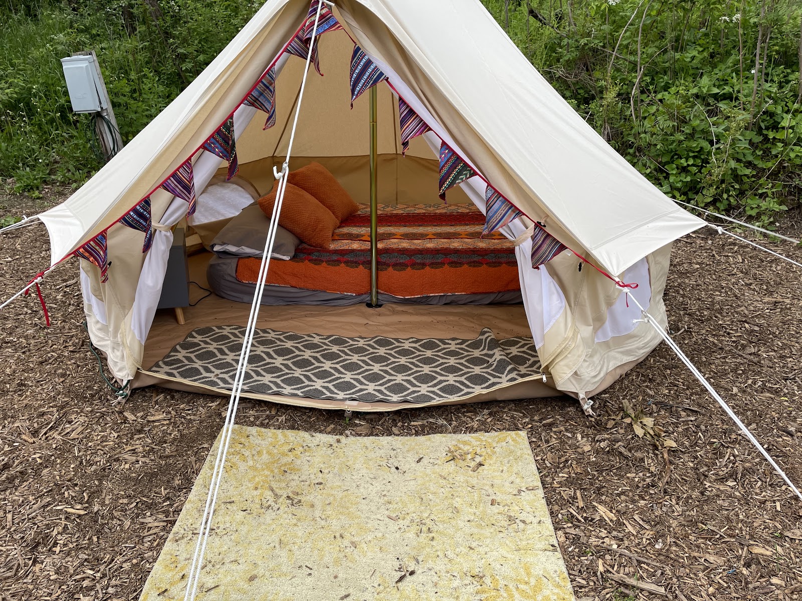 Royal Oaks Legendary Lodging