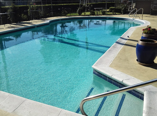 Fresno Mobile Home & RV Park