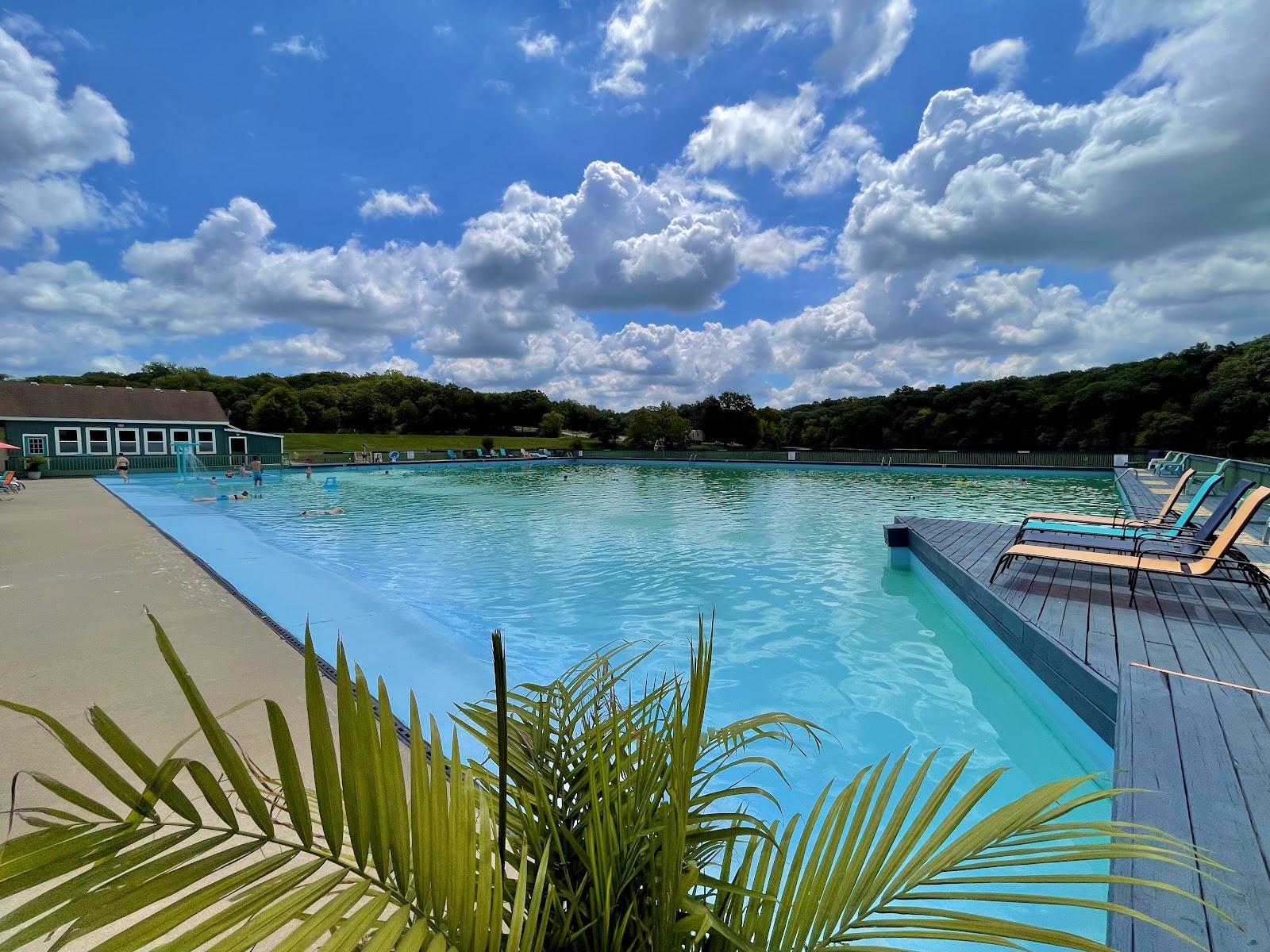 Lake Paradise Resort