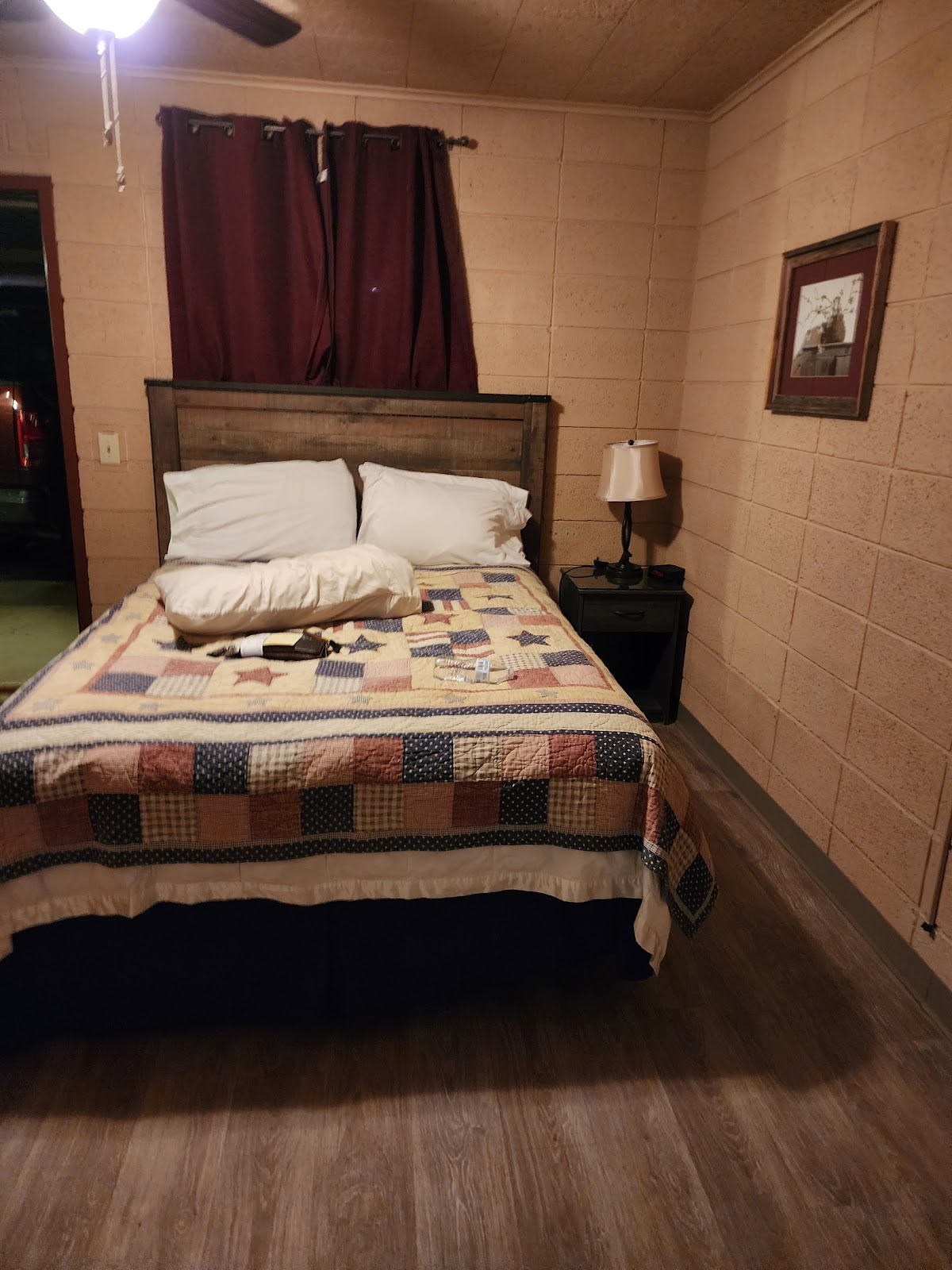 Circle O-Motel & Camp