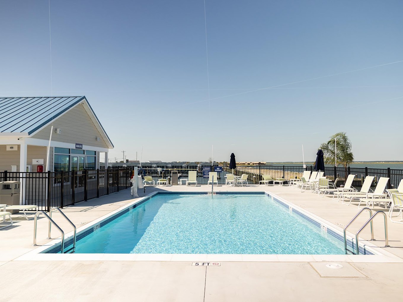 BlueFin Bungalows & Marina