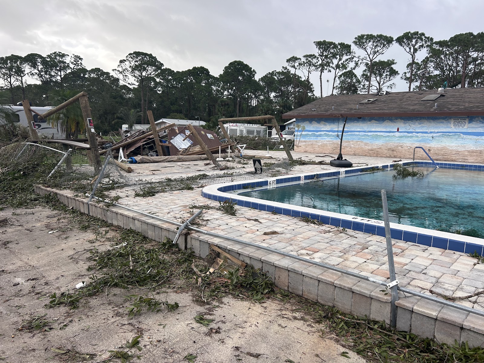 Sunnier Palms Member's Lodge