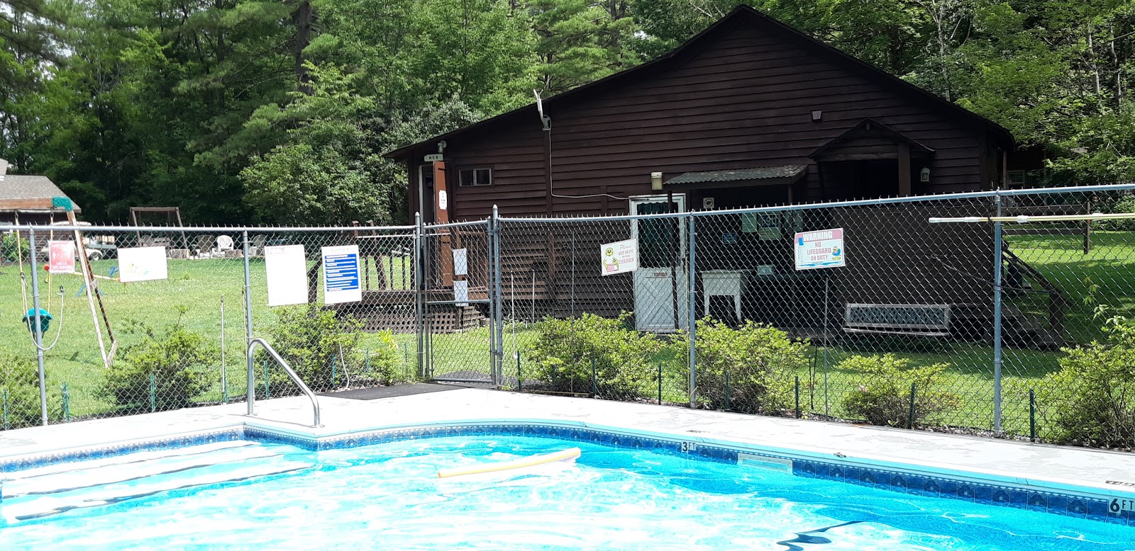 Bonnie Brae Cabins & Campsites