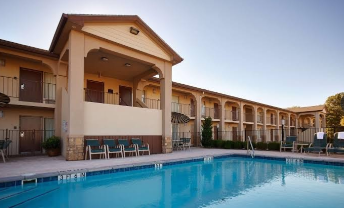 Best Western Canton Inn & RV Park