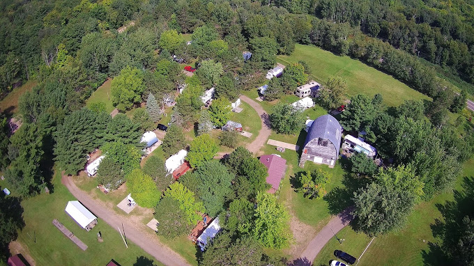 Farm Island Lake Resort