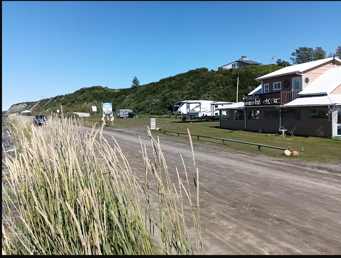 Beachcomber Motel & RV Park