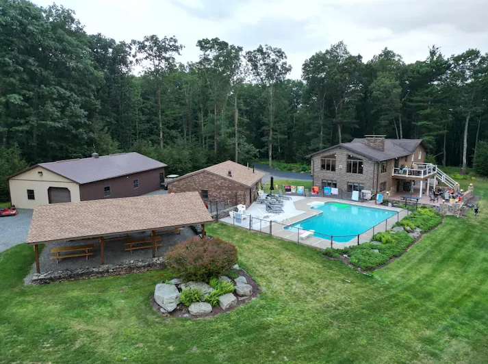 Harvey's Lake Cabins
