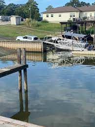 Kingfisher Bay RV Park