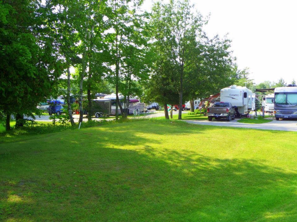Thunder Bay Golf & RV Resort