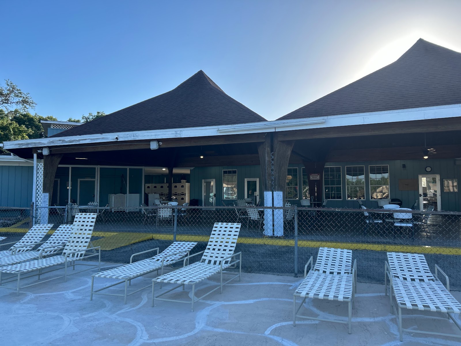 Oak Tree Village & Campground