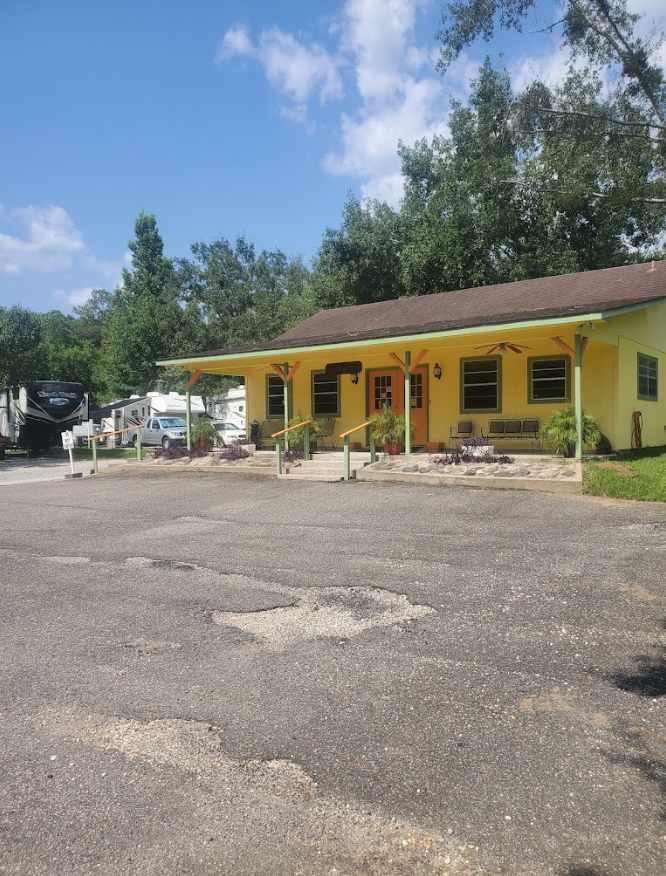 Country Side RV Park & Tradin