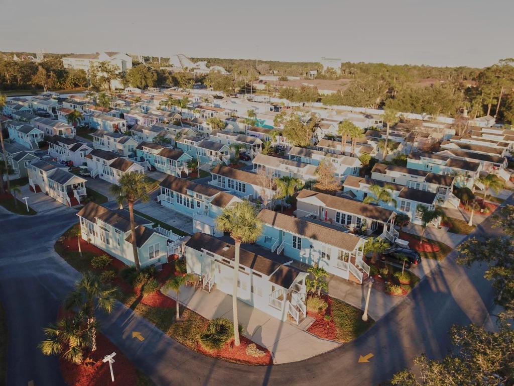 TROPICAL PALMS RESORT