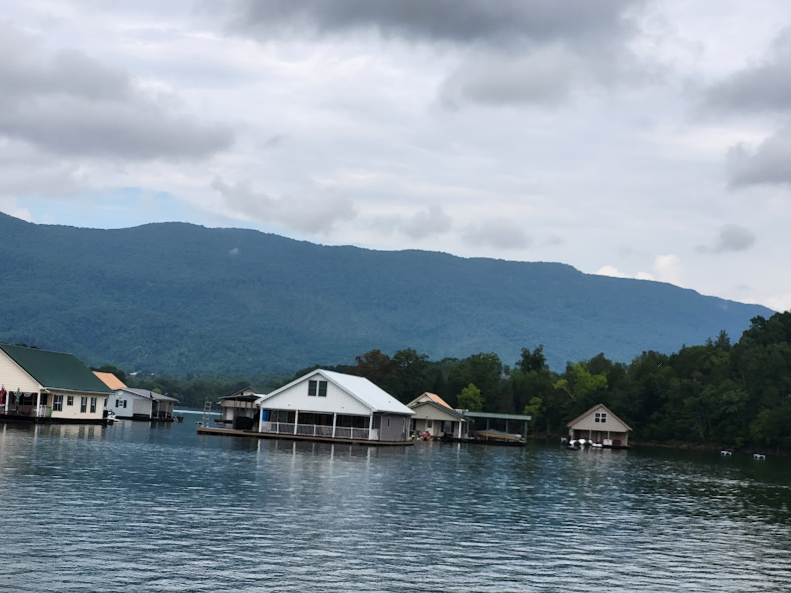 Powell Valley Resort