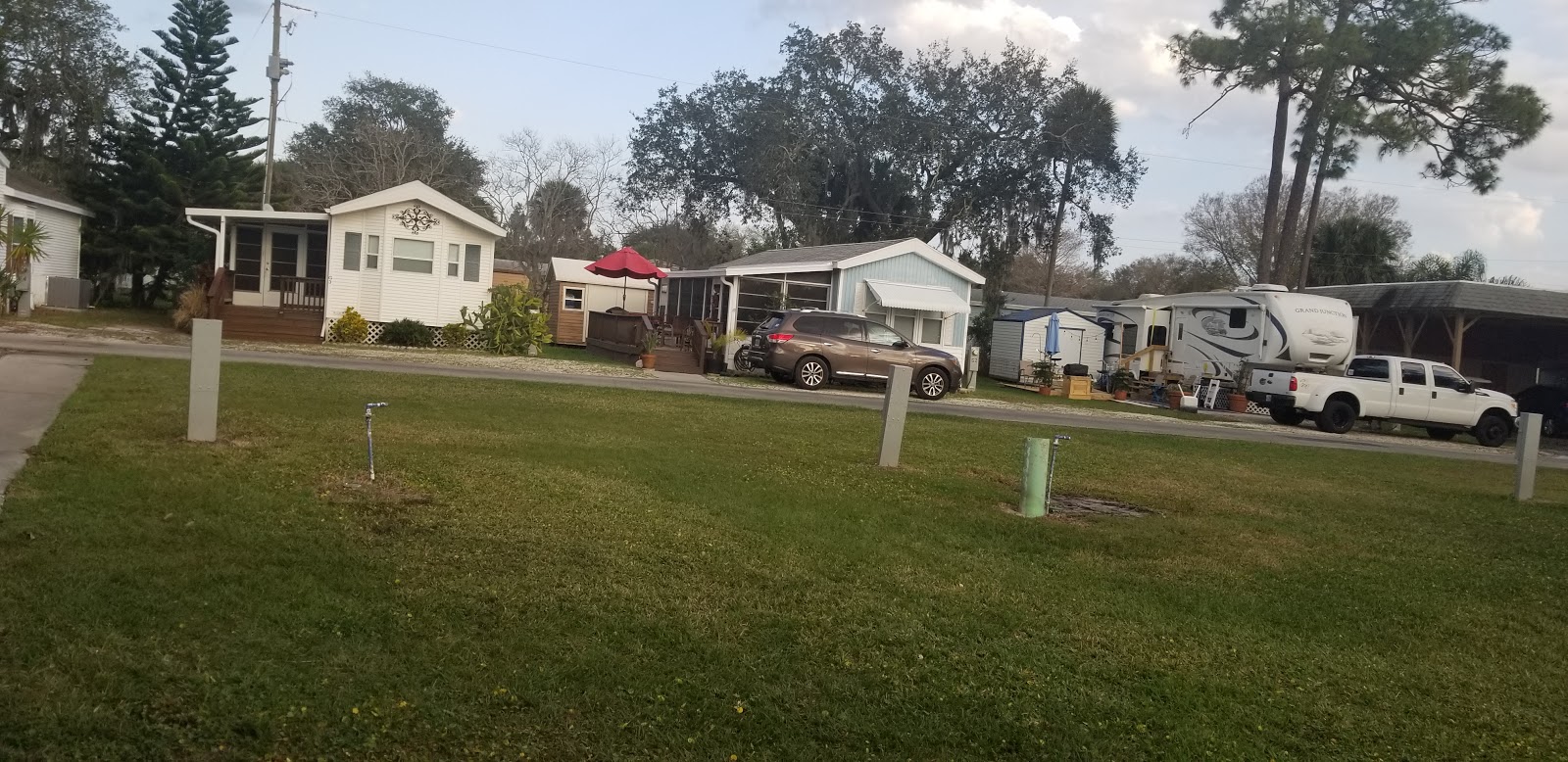 Encore Space Coast Camping