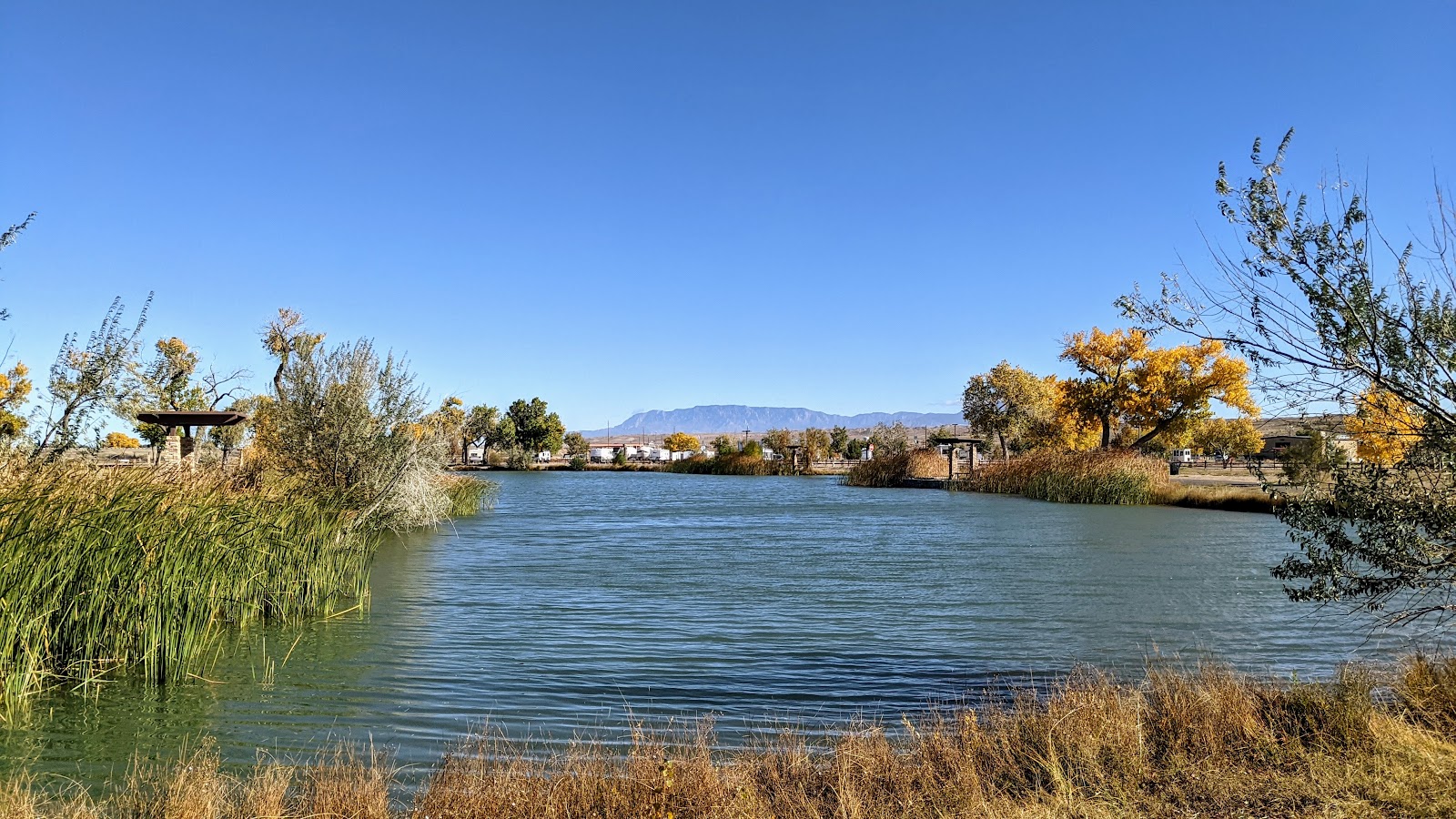 Isleta Lakes and RV Park