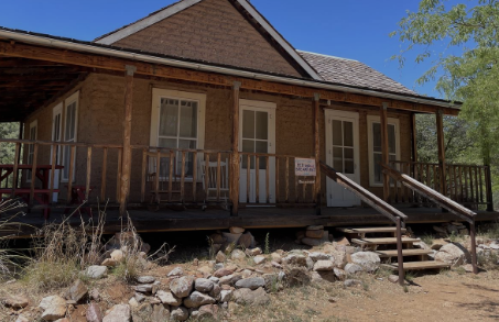 Kentucky Camp Cabin And Headquarters Building