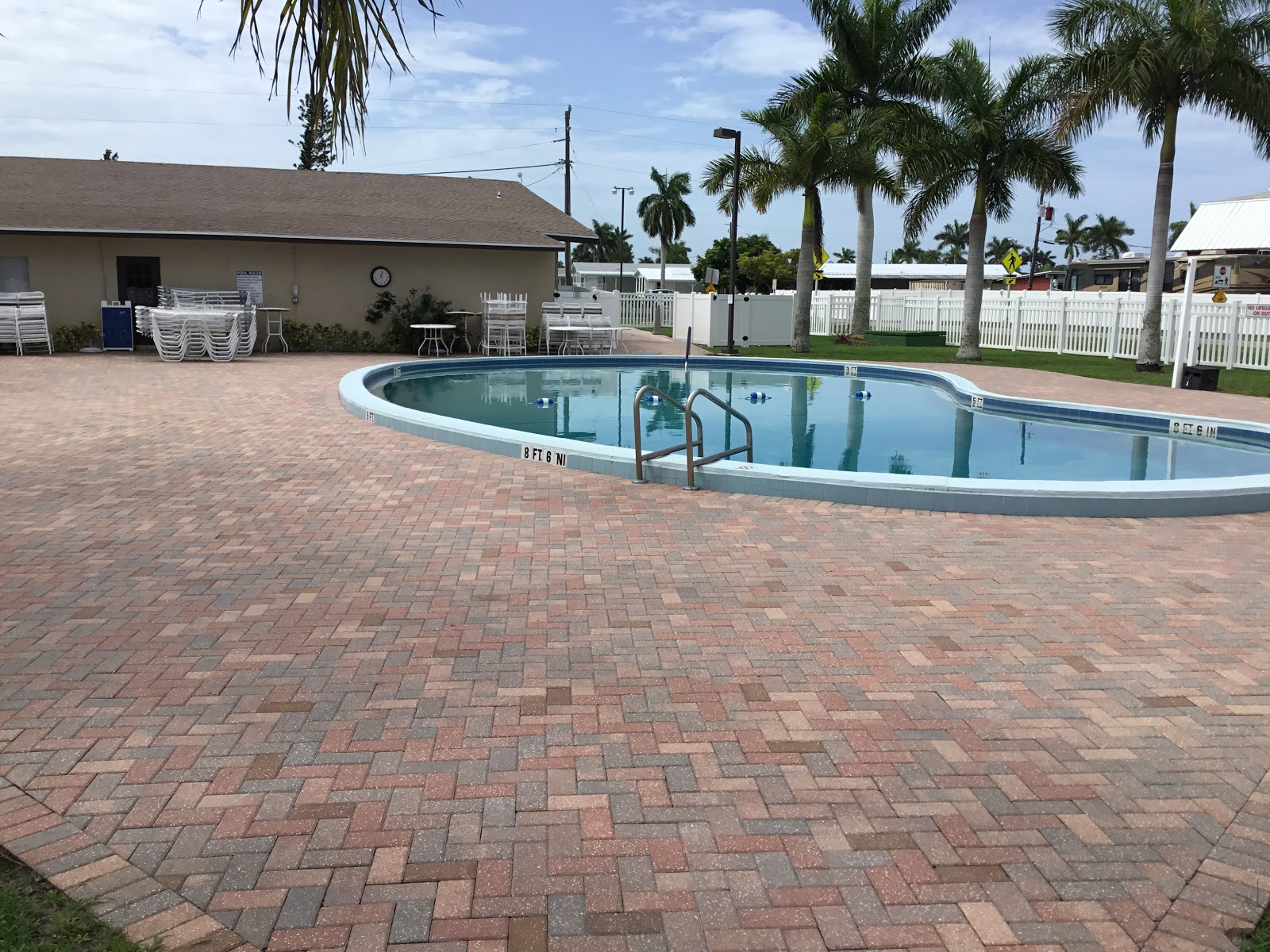 Hitching Post RV Travel Resort