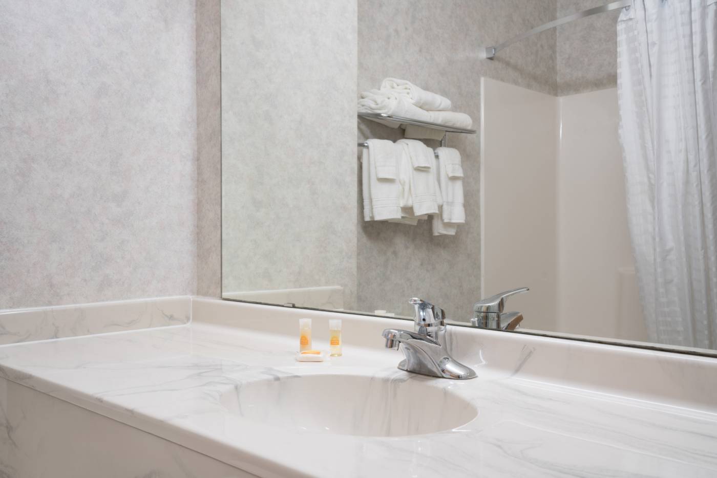 Days Inn Hotel & Governors' Waterpark, RV Park & Fitness Center