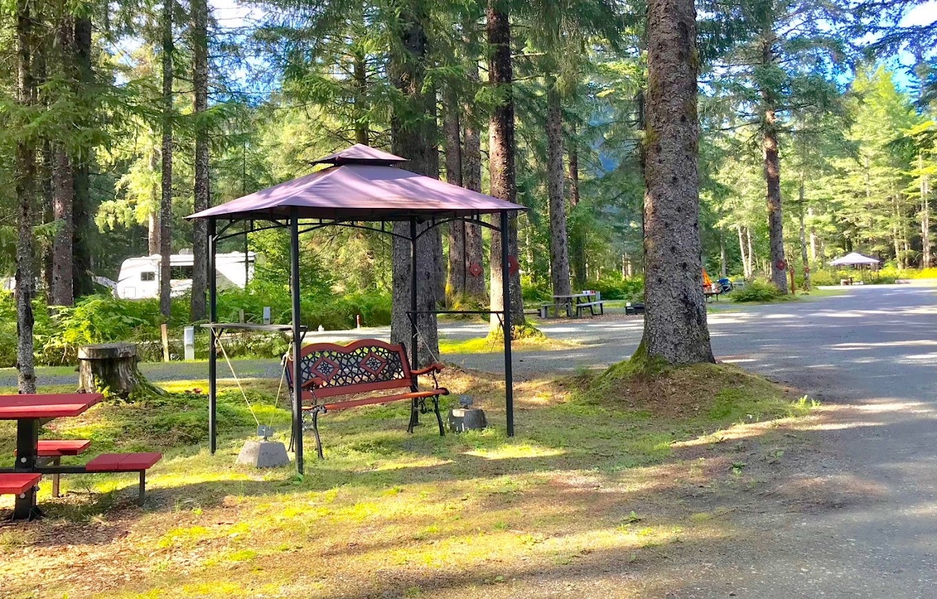 Glacier Nalu Campground Resort