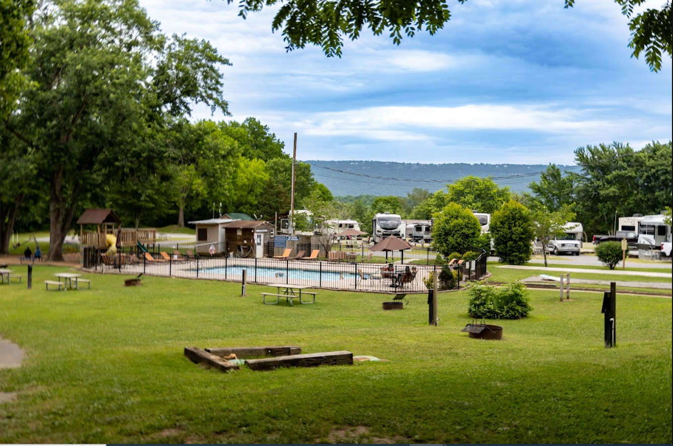 Raccoon Mountain Caverns & Campground