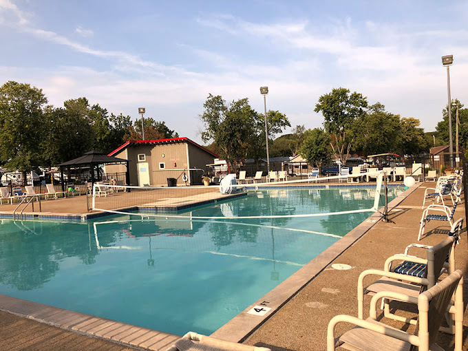 Nashville RV Resort & Cabins