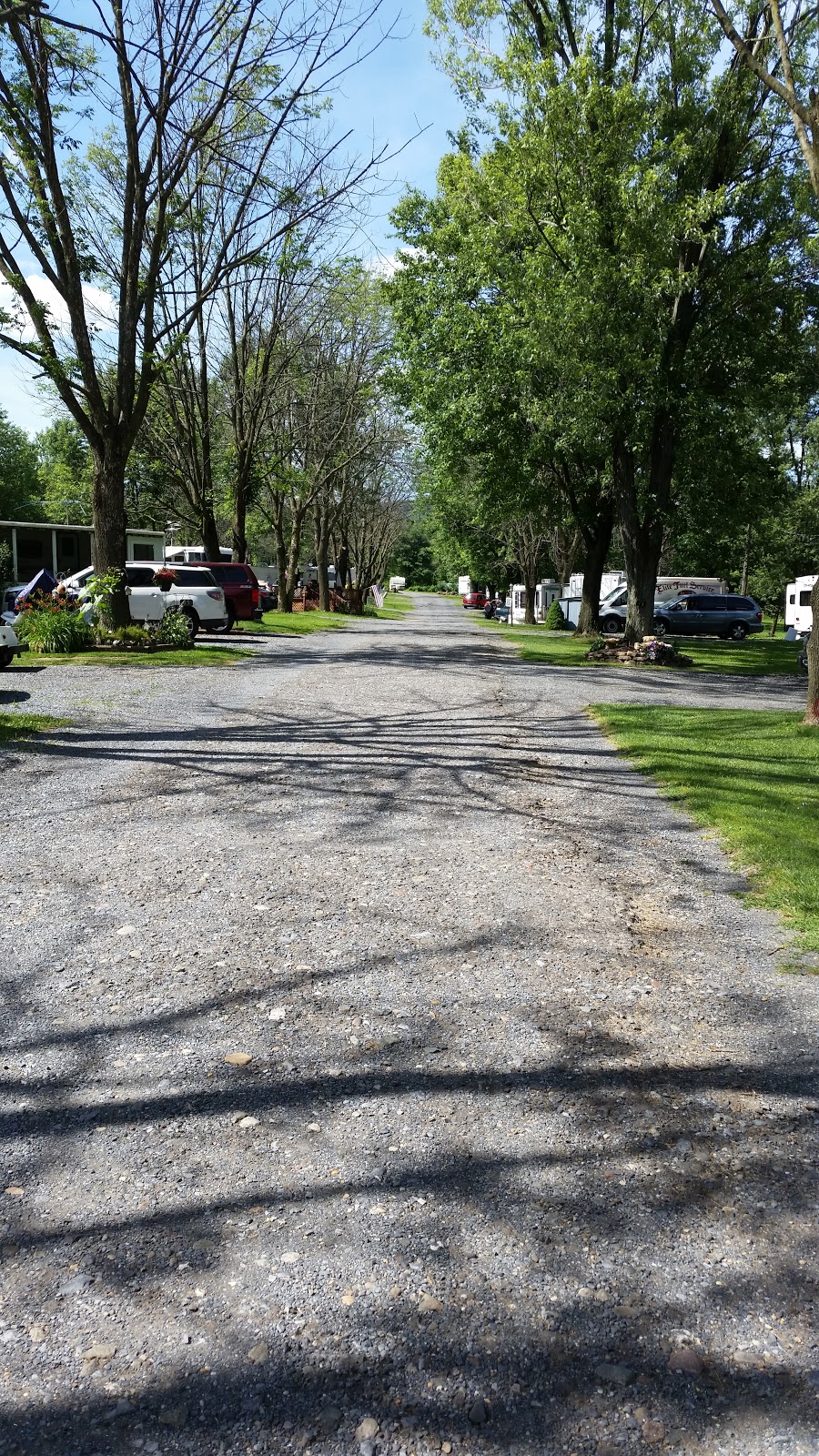 Hillcrest RV & Mobile Home Park