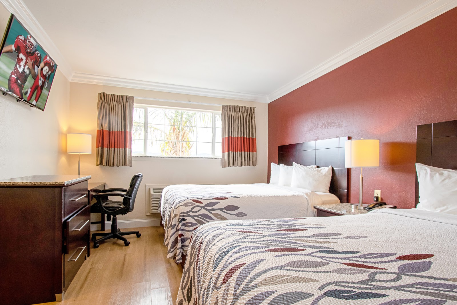 Red Roof Inn Cypress Tree