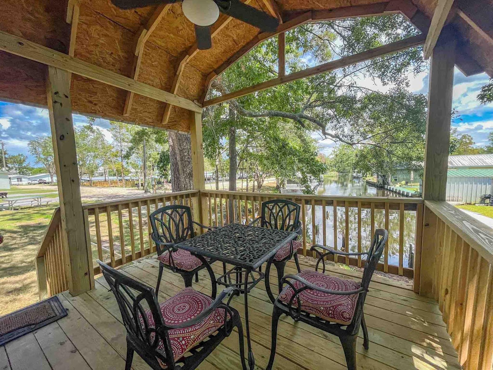 Black Creek Lodge RV Park & Marina