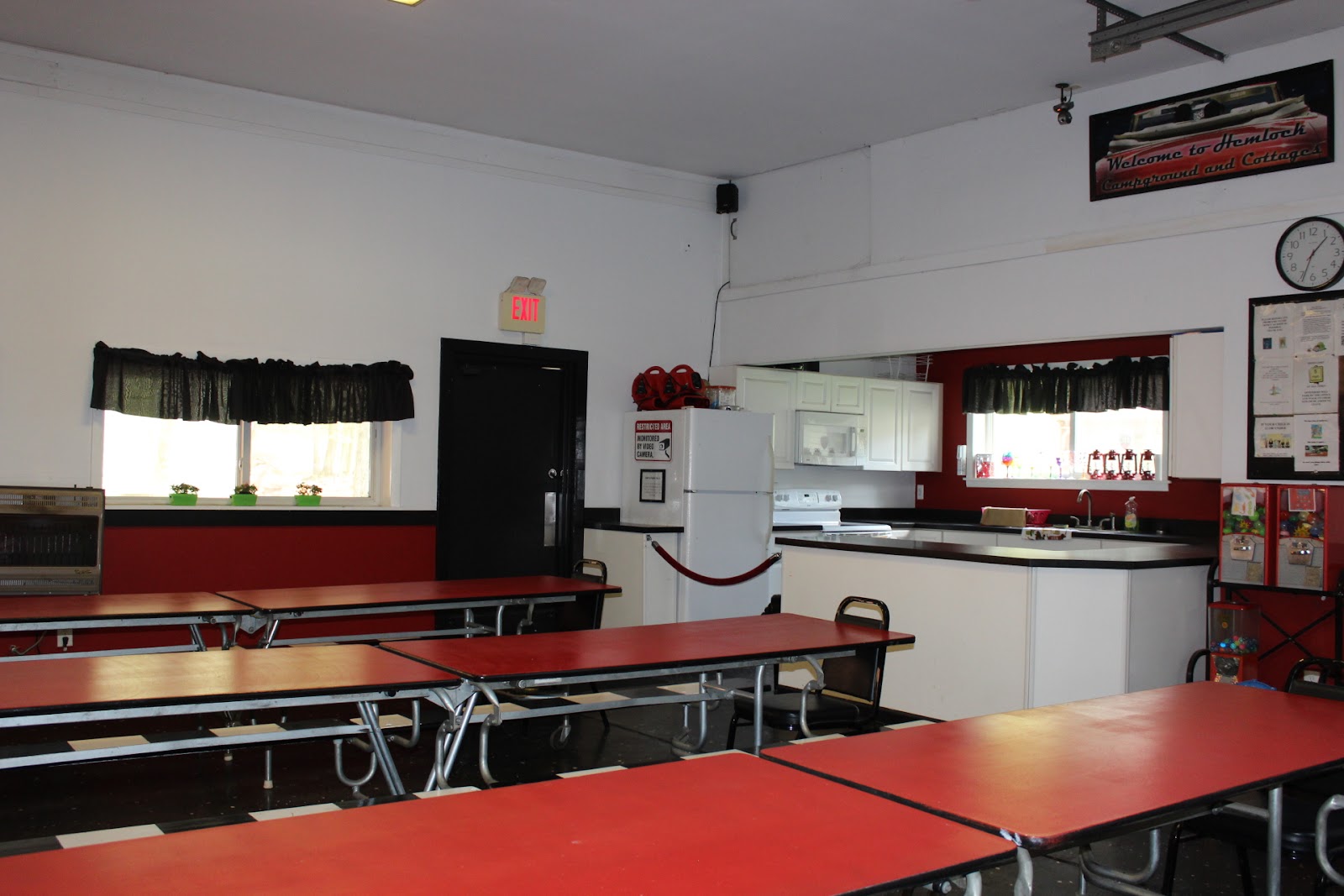 Hemlock Campground and Cottages