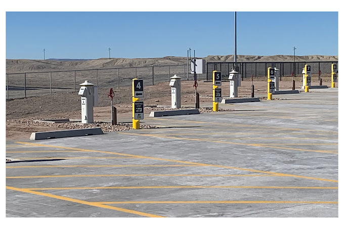 Love’s RV Hookup – Green River