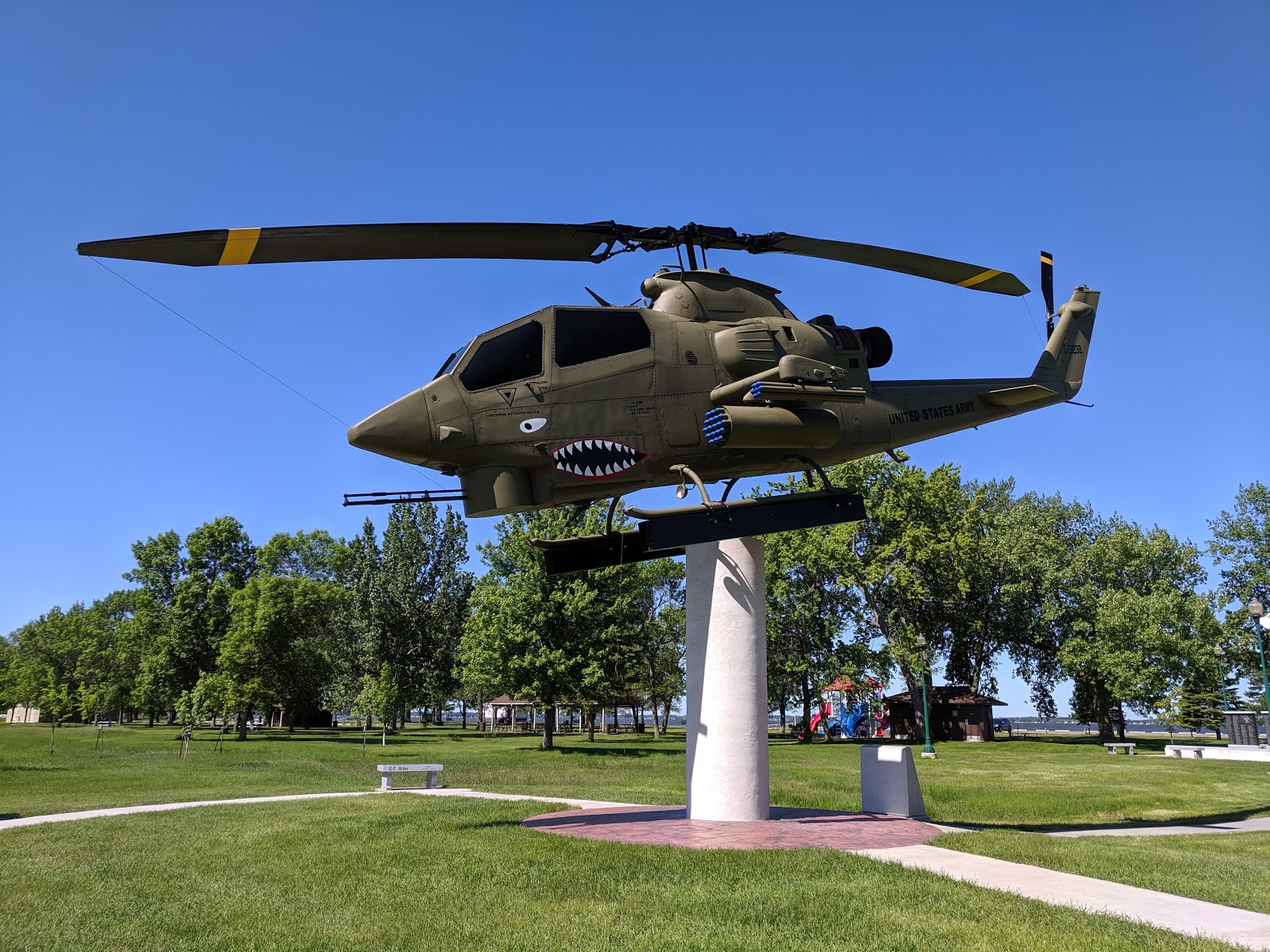 Stokes - Thomas Lake