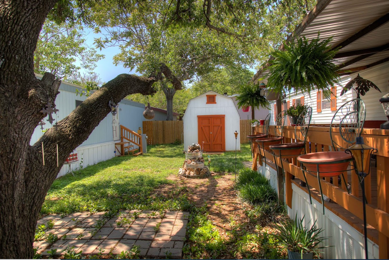 Sandy Lake MH & RV Resort