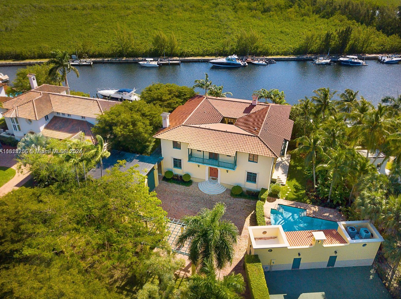 Hammock Lake Estates