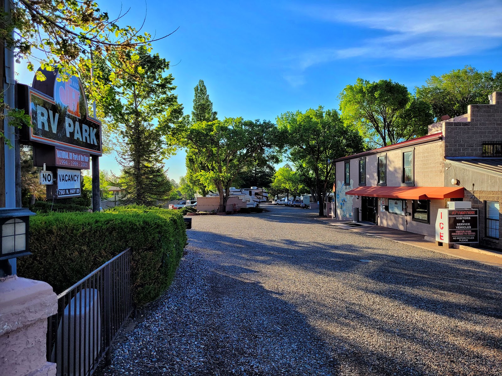 J & H RV Park