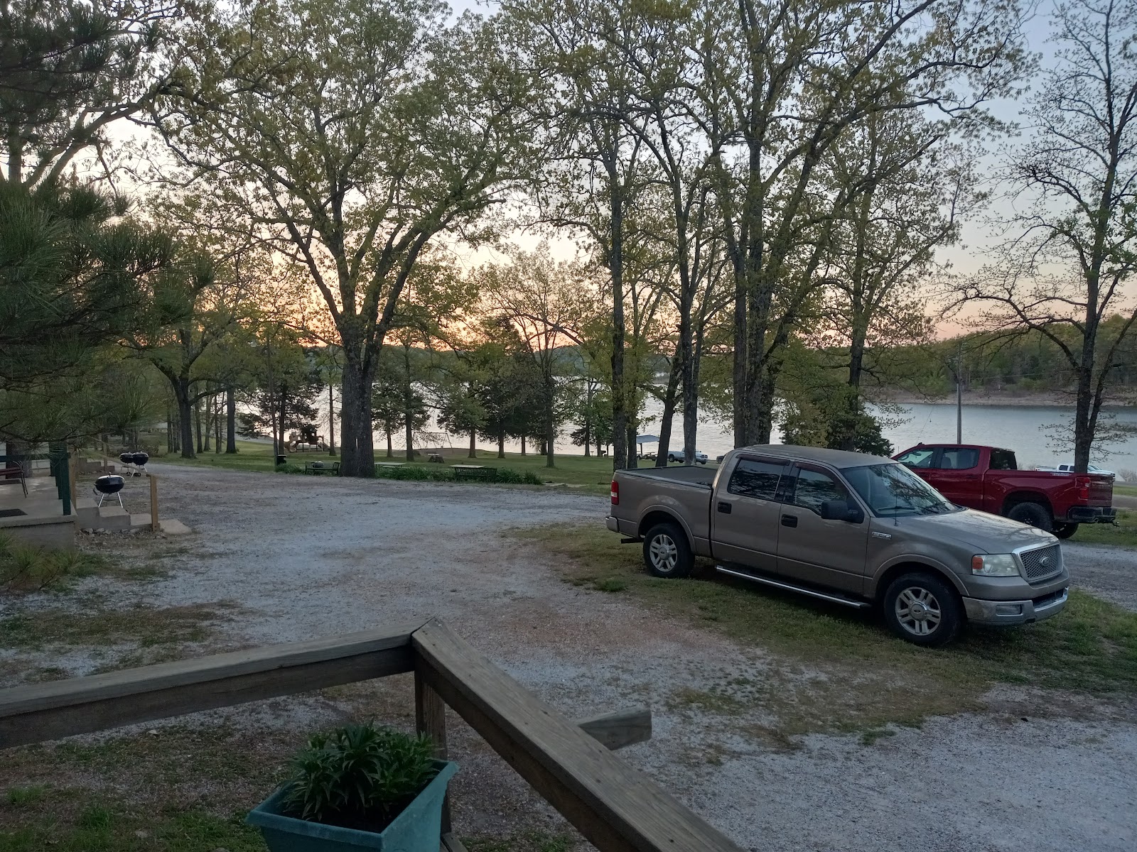 Wagon Wheel Resort & Cafe