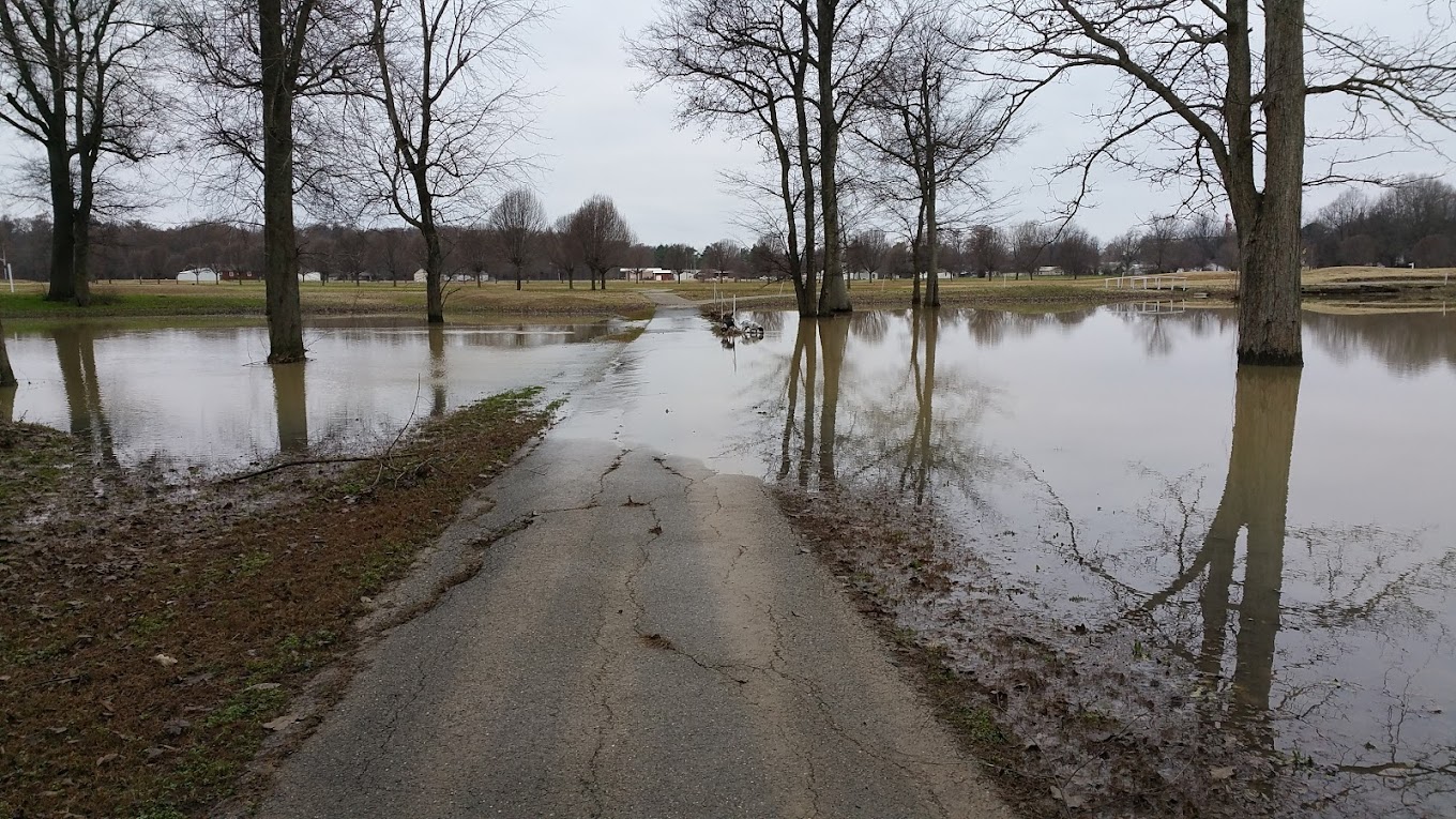 Victory Lake Golf Course
