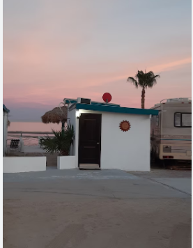 Seaside Hotel & Victor's RV Park
