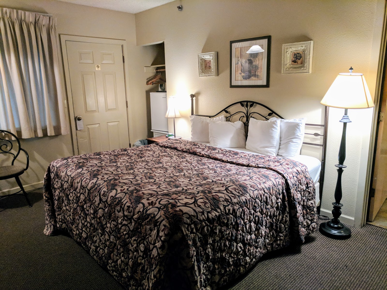 Belknap Lodge and Hot Springs