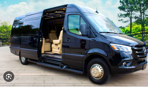 2023 Ultimate Toys Ultimate Traveler