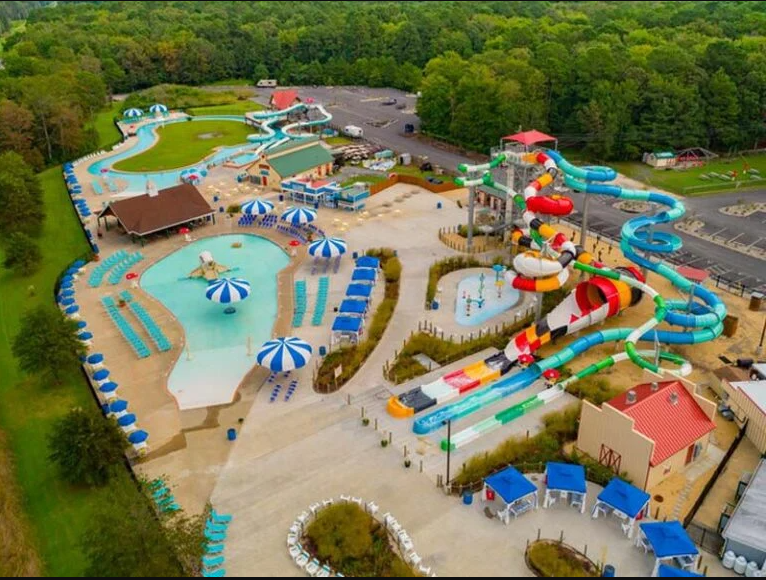 Water-Zoo Clinton Indoor Water Park