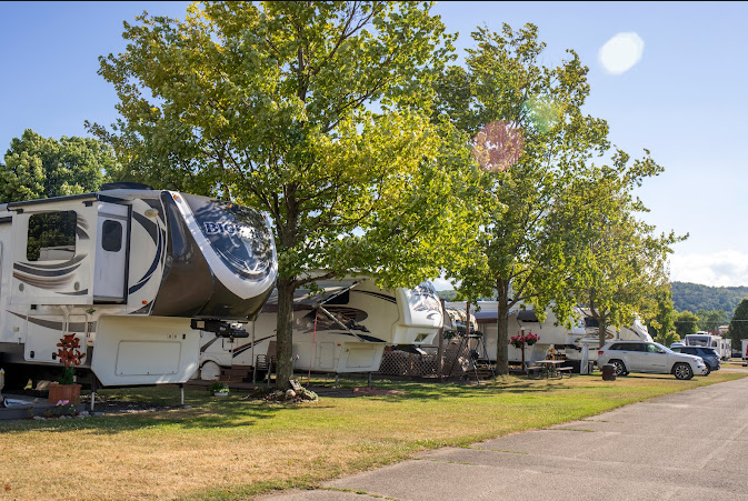 Clute Park and Campground