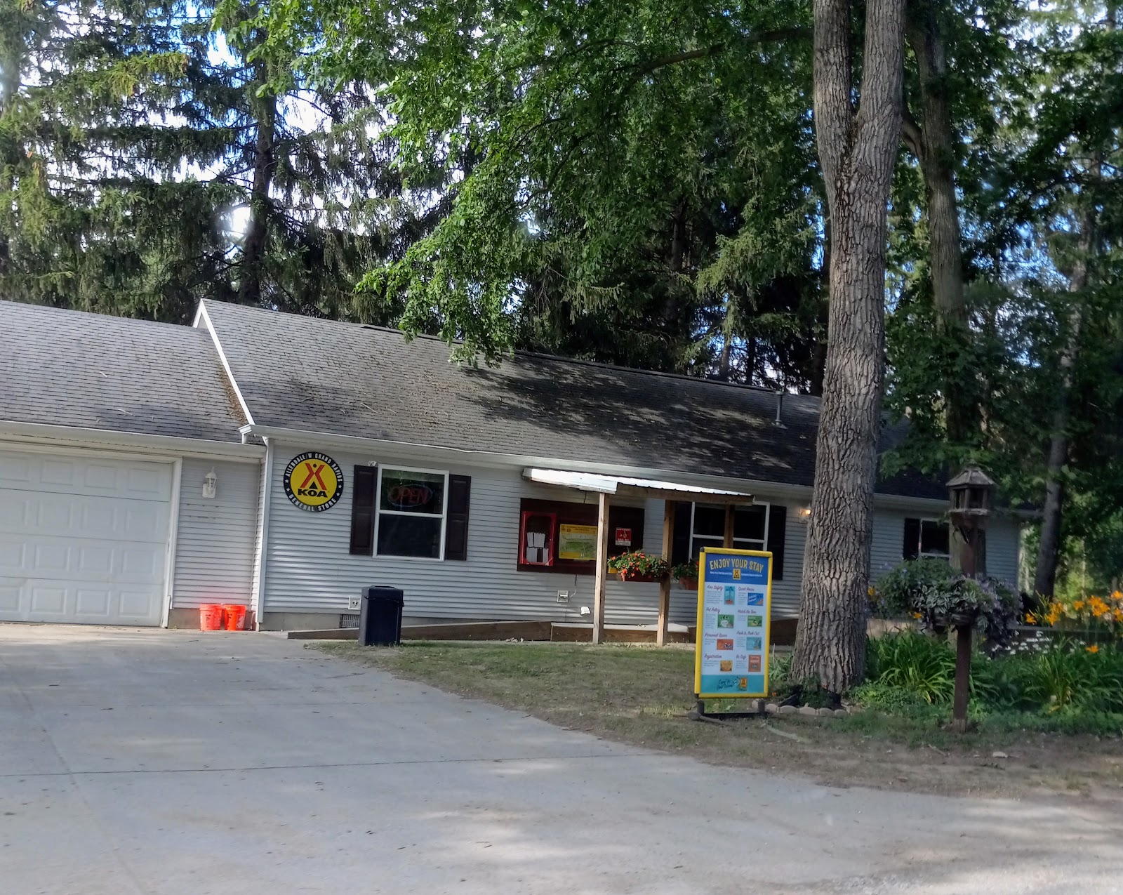 River Pines RV Park & Campground