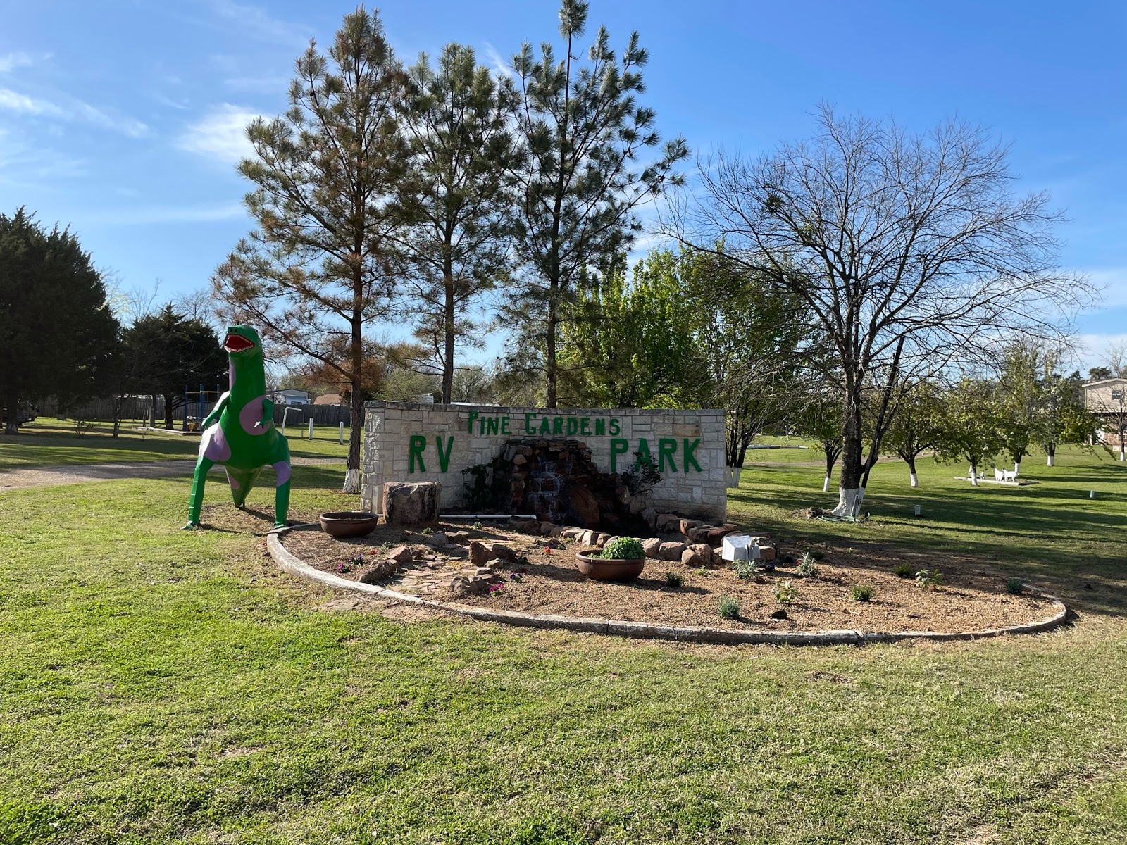 Pine Gardens RV Park at Cedar Creek Lake
