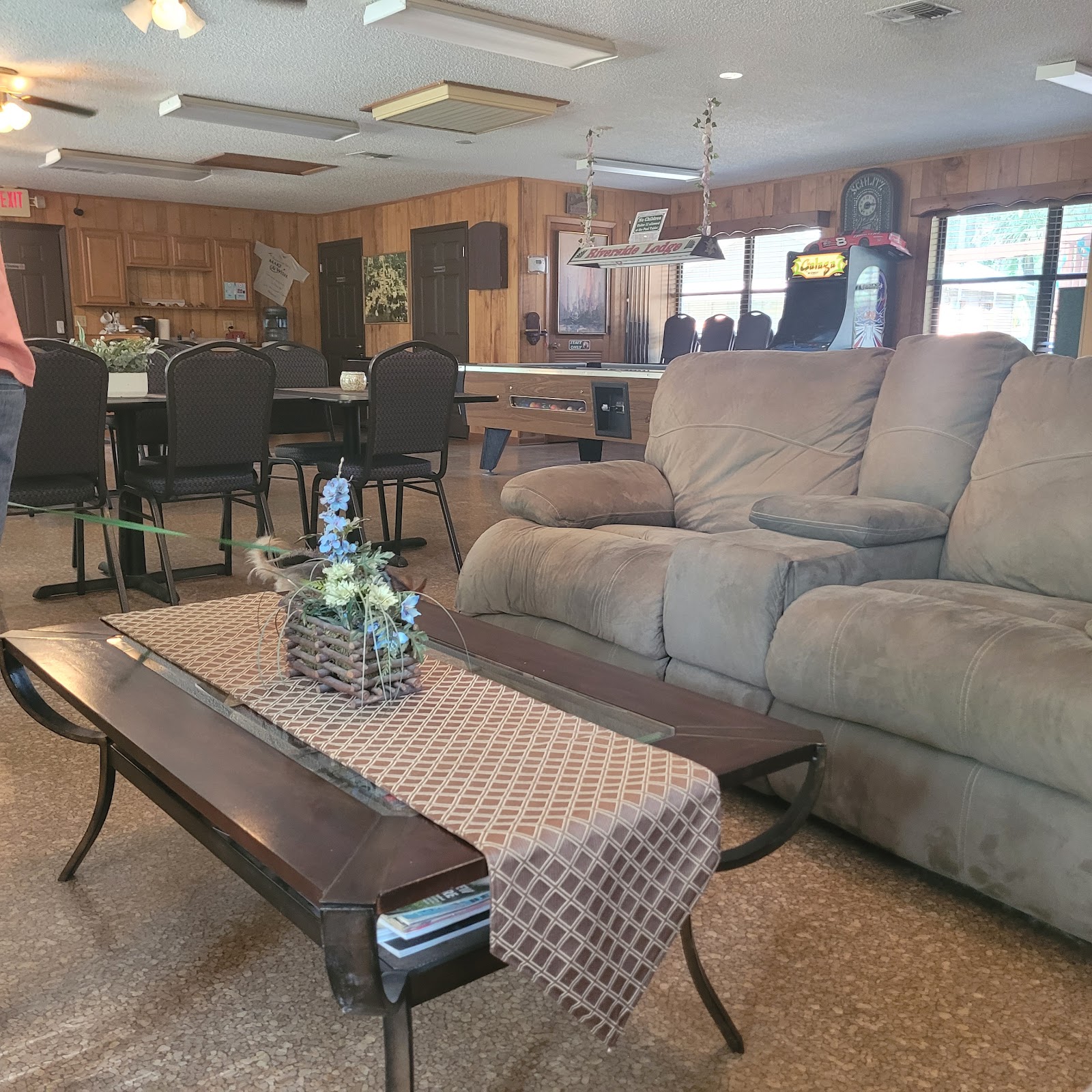 Riverside Lodge Resort Cabins & RV Sites