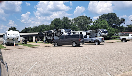 Mineola Civic Center and RV Park