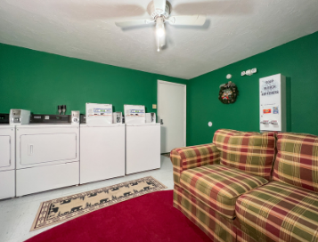 Pecan Creek Lodge & RV Park