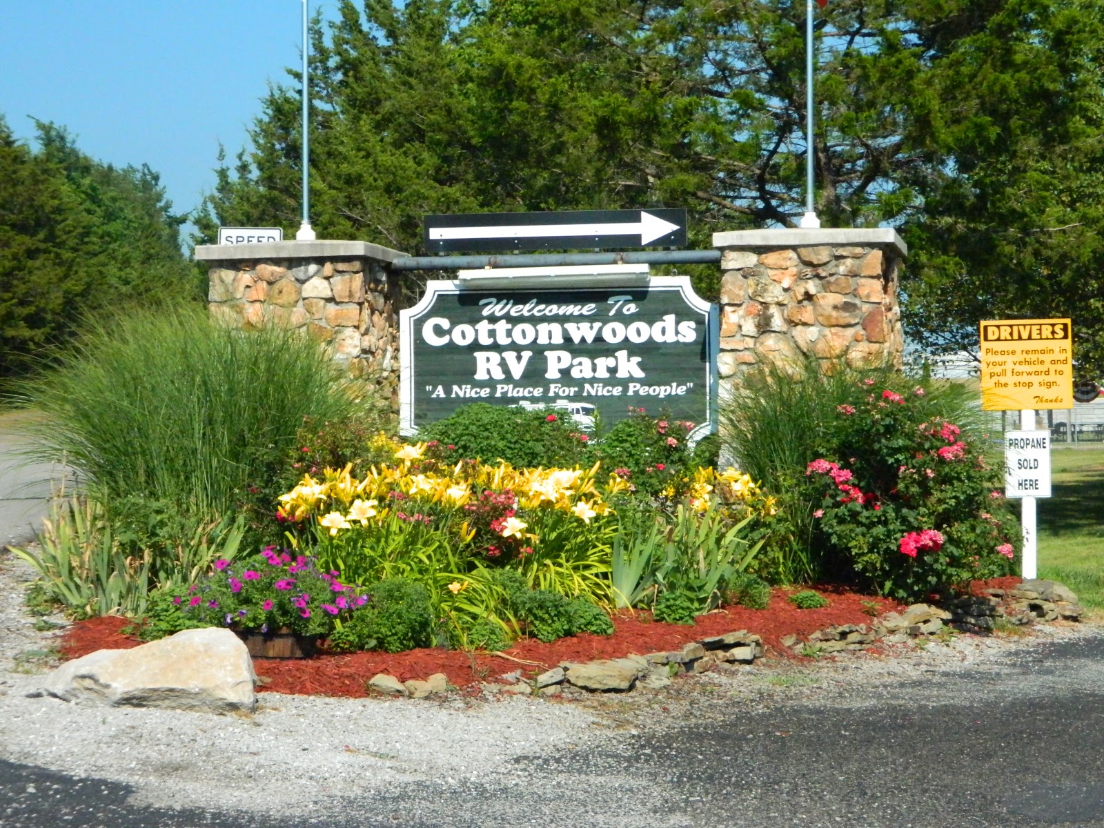 Cottonwoods RV Park