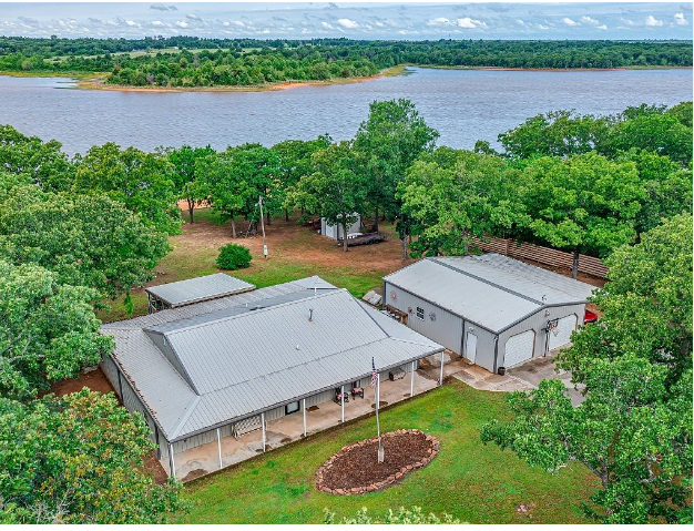 Port Davis On Shawnee Twin Lakes